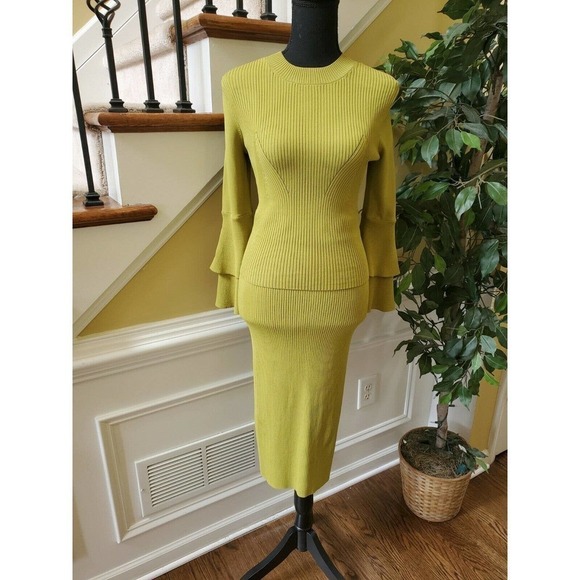 Eva Mendes 2 Piece Top (XS) & Skirt (SMALL) - Picture 12 of 12